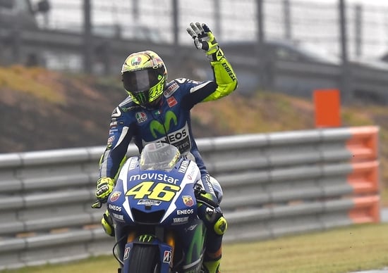 rossi-motegi-15-secondo.jpg