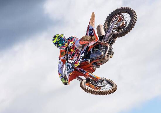 Cairoli, due costole rotte: saltano gli Internazionali d'Italia Cairoli, due costole rotte: saltano gli Internazionali d'Italia