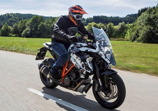 KTM Super Duke 1290 GT: la conferenza stampa live KTM Super Duke 1290 GT: la conferenza stampa live