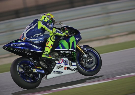 MotoGP. Qatar test, Day3. Rossi: Passo gara simile a Lorenzo MotoGP. Qatar test, Day3. Rossi: Passo gara simile a Lorenzo