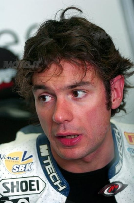 Il Team Pedercini a Sepang con Talmacsi Il Team Pedercini a Sepang con Talmacsi