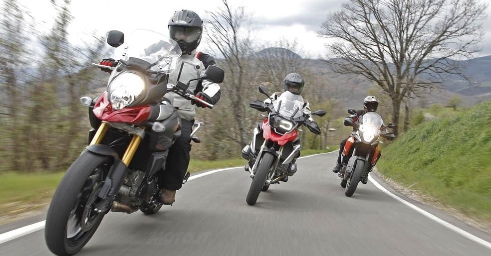 ktm 1190 adventure vs bmw r1200gs