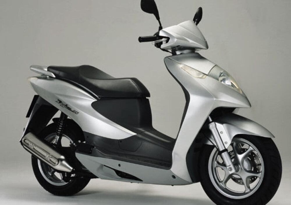 Honda Dylan 125, prezzo e scheda tecnica Moto.it