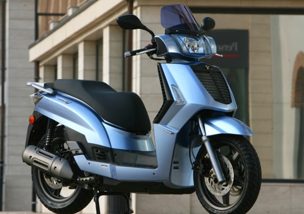 Kymco People S 250, prezzo e scheda tecnica Moto.it