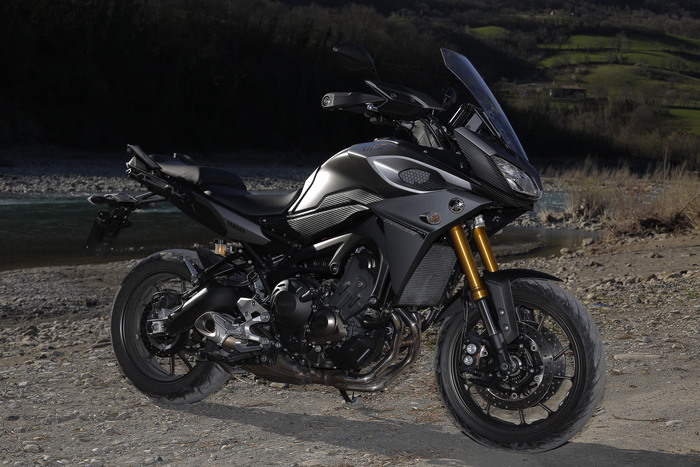Honda Crossrunner vs Yamaha Tracer - Prove - Moto.it