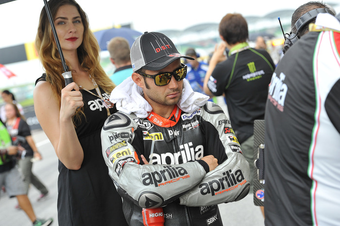 sbk-2015-sepang-haslam.jpg