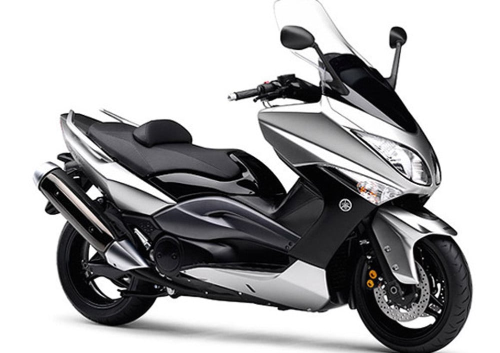 Risultati immagini per yamaha t-max 500 2009